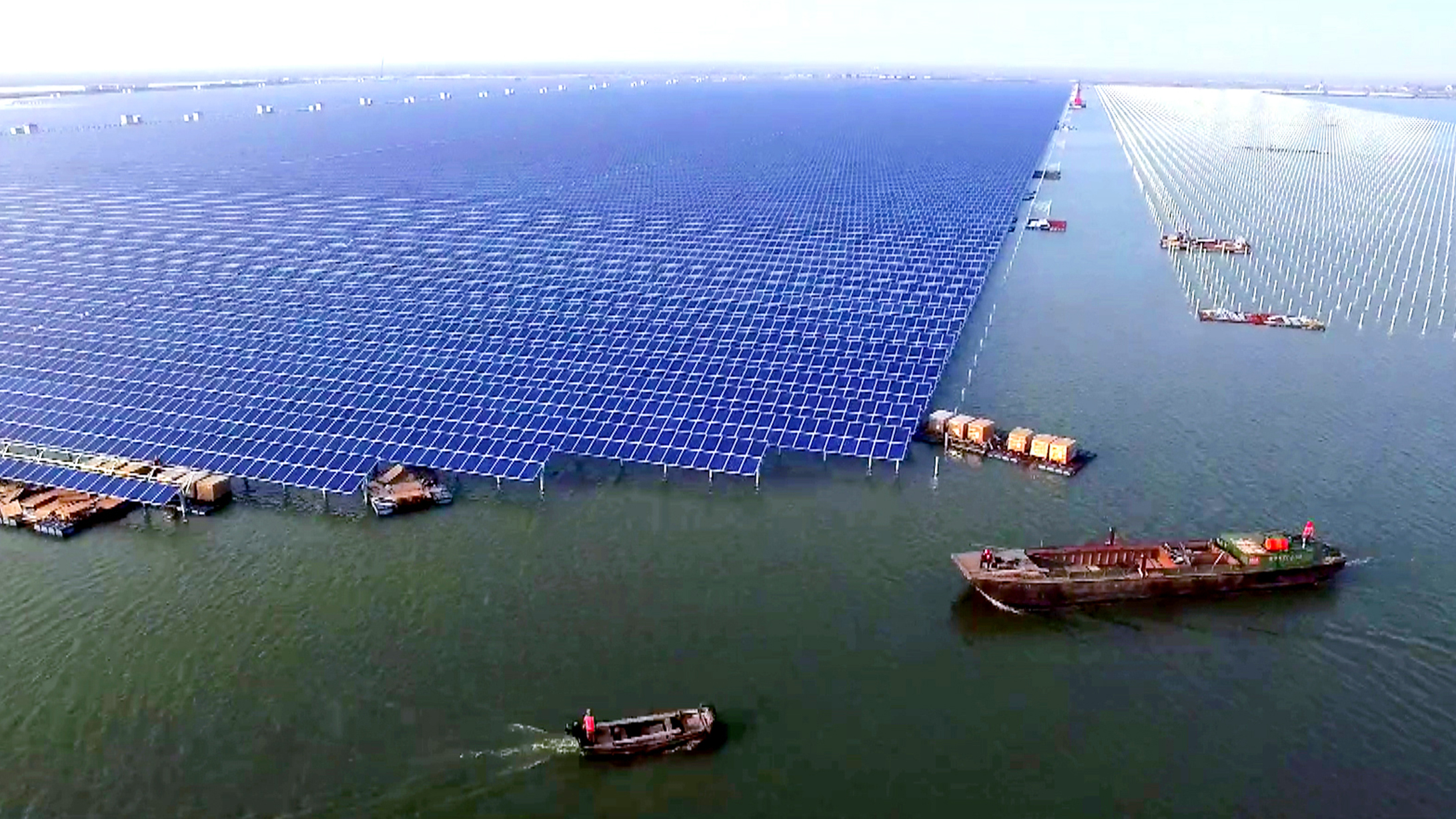 Zhejiang Longshan 400MW Water Surface Pi